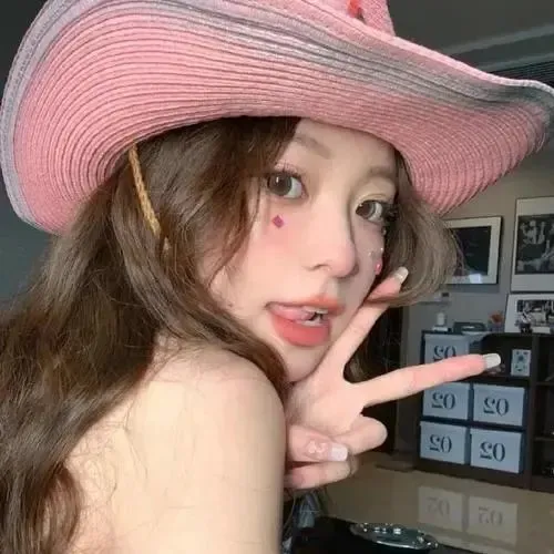 【高分生活剧】《西瓜》小林聪美超清在线：四个不同性格的女人在合租屋里的清凉夏日，豆瓣9.3治愈神作