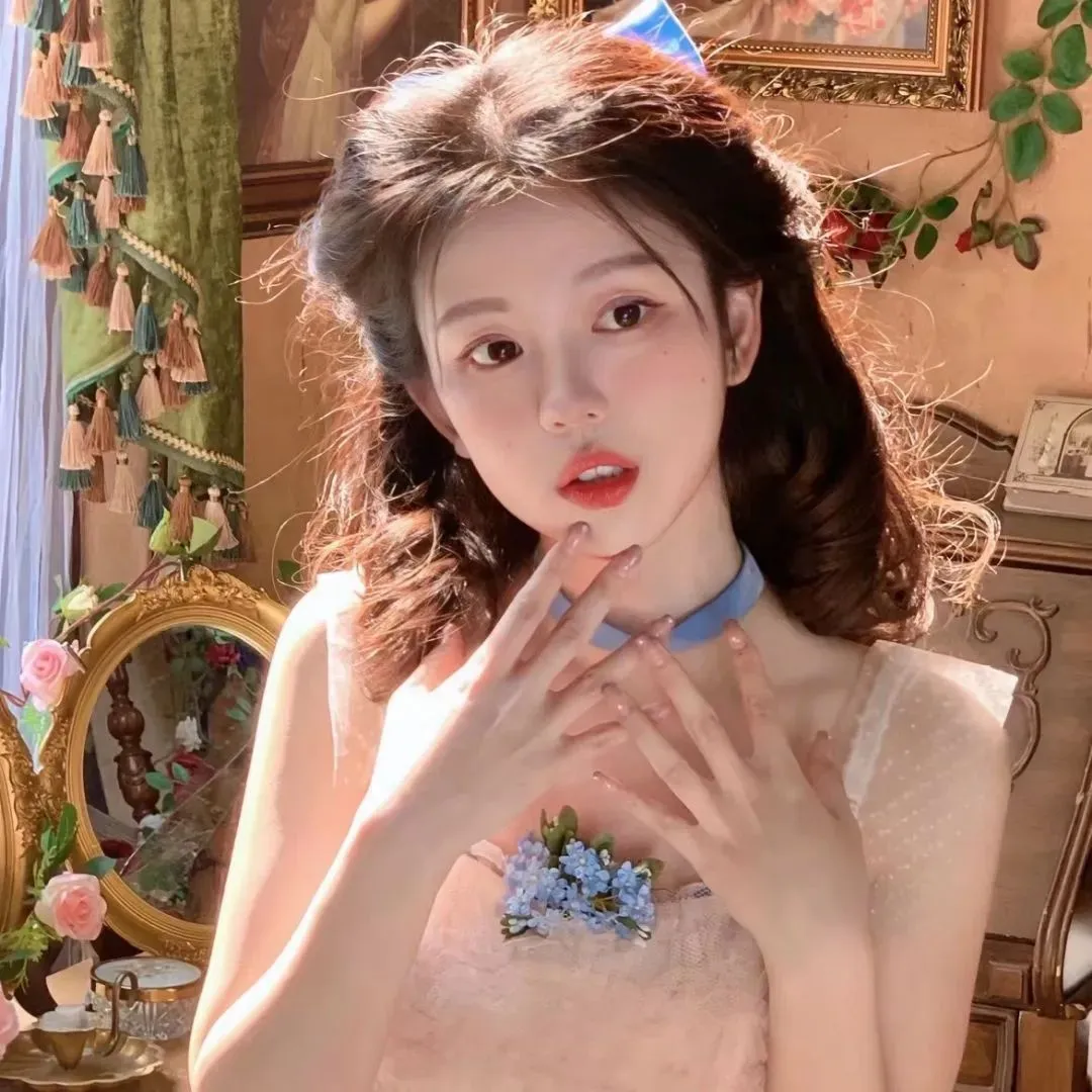 【新海诚纯爱】《云之彼端，约定的地方》超清在线：在被分裂的日本，三个少年为了拯救沉睡少女驾驶飞机冲向高塔
